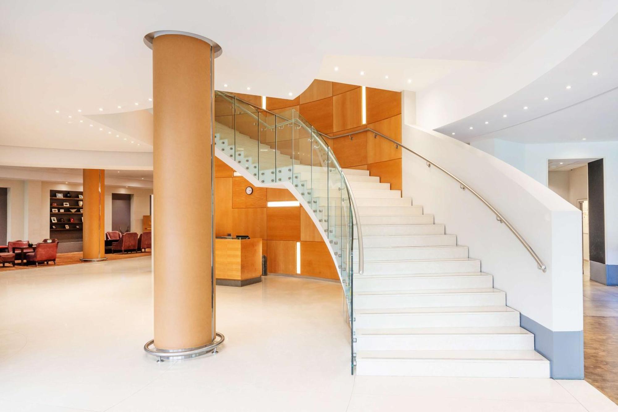London Twickenham Stadium Hotel, A Member Of Radisson Individuals Esterno foto